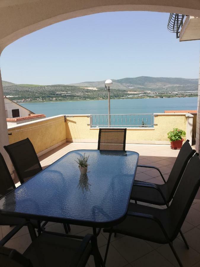 Apartment Karmen Trogir Exteriör bild